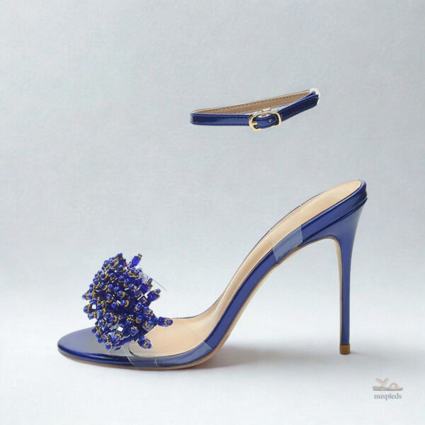 Sandales bleu marine élégantes et confortables