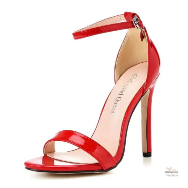 Chaussure femme à talon avec design raffiné