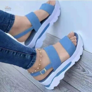 Sandale Femme avec Bride Ajustable et Style Élégant