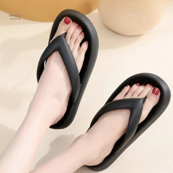 Sandale femme tendance, parfaite pour l'été