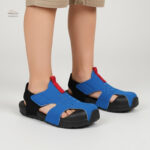 Sandales bicolores pour enfants, confort et style