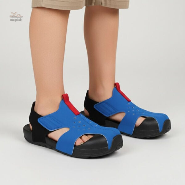 Sandales bicolores pour enfants, confort et style