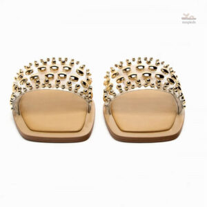 Sandale Plate Femme Cloutée Couleur Beige