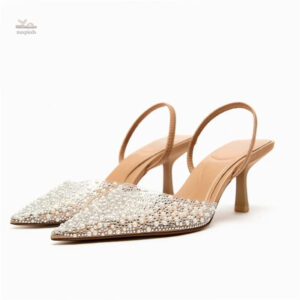 Sandale mariage femme ouverte ornée de perles élégantes