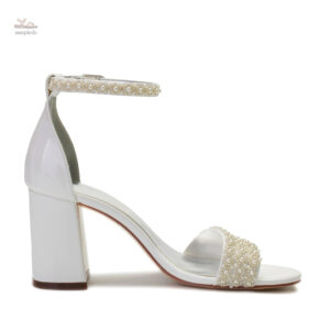 Sandale femme élégante pour mariage ornée de perles
