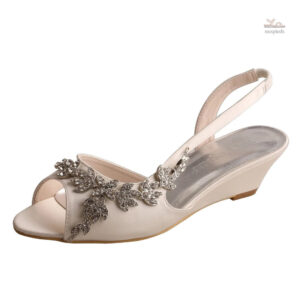 Sandales élégantes pour mariage, décorées de strass floraux
