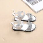 Sandale fille avec design oreilles de lapin en argent