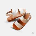 Sandale fille beige avec lanières tressées