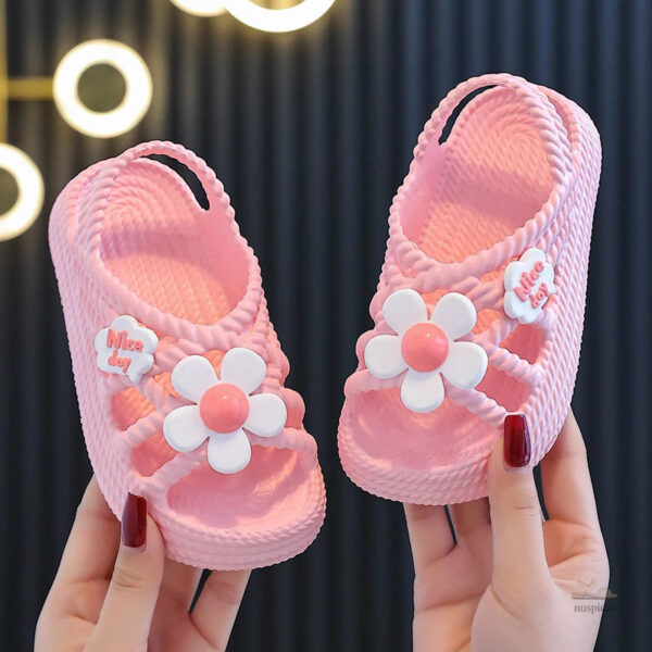 Sandale Fille avec Fleur, confort et charme pour les petites filles