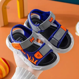 Chaussures d'été garçon, motif flammes sur le côté