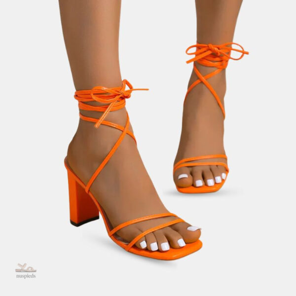 Sandale Gladiator à Talon avec Lanières Croisées