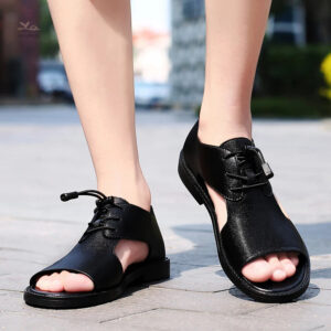 Sandales homme en cuir, modèle noir avec lacets