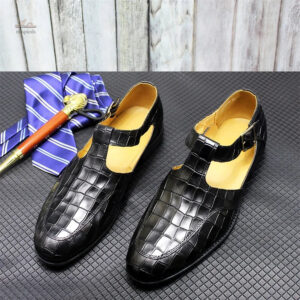 Sandale homme en cuir, design crocodile élégant