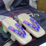 Tong japonaise en bois, accessoire idéal pour l'été