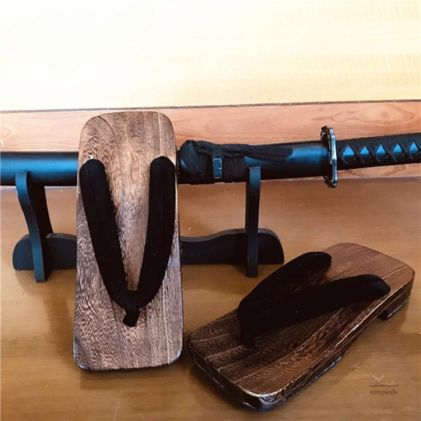 Sandale traditionnelle, style geta, idéal pour l'été