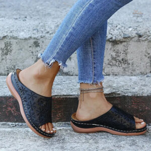 Claquettes confortables pour femmes avec motifs décoratifs