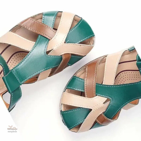 Chaussure femme orthopédique, style romain élégant et pratique