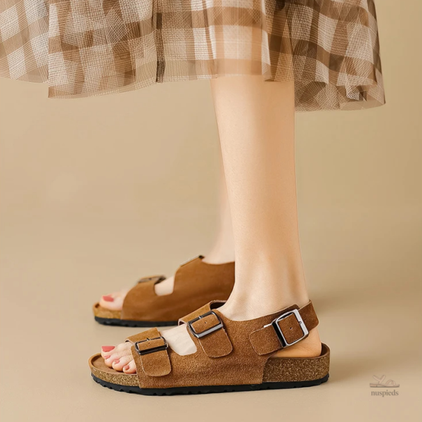 Sandale plate femme en cuir éco-responsable et confortable