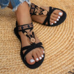 Style bohème avec sandales plates pour femme