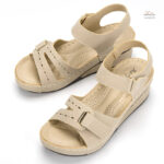 Sandale femme à scratch, beige et confortable