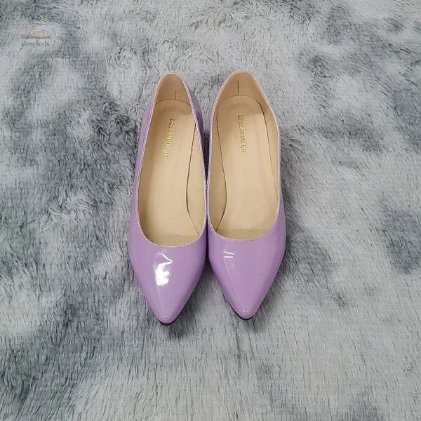 Chaussure élégante violette à talon pour femme