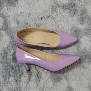Escarpins féminins violets avec talon confortable