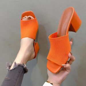 Chaussures femme, sandales à talon confortables en orange, 5 cm