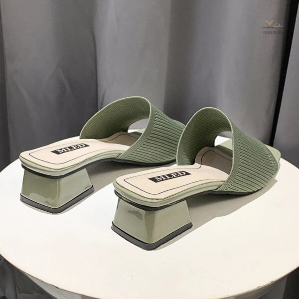 Sandale femme décontractée avec talon de 5 cm en vert