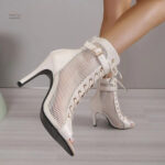Chaussure femme talon 7 - 10 cm, design beige avec lacets