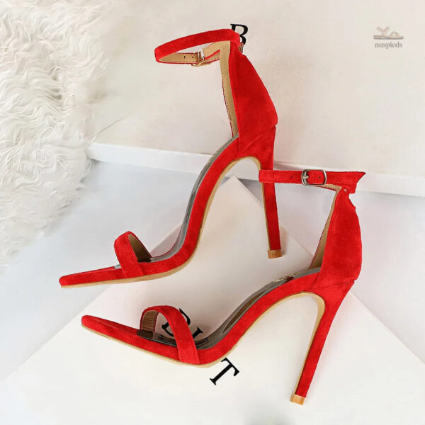 Sandale élégante pour femme avec talon