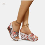 Sandales à talons hauts pour femmes avec motifs floraux
