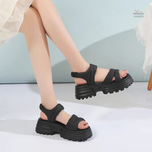 Chaussure estivale à talon et plateforme confortable
