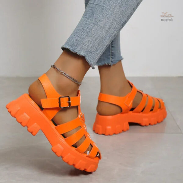 Sandales à talon avec boucle, style contemporain pour femme