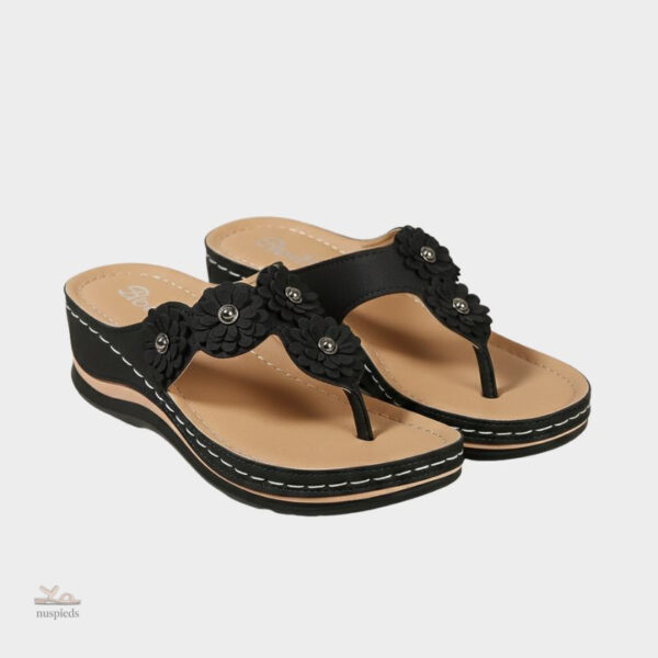 Sandale femme à fleurs en relief chic et légère