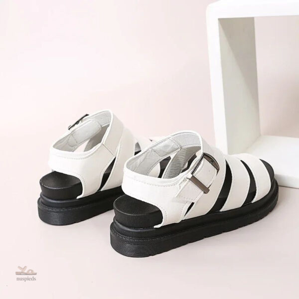 Sandales à semelle épaisse, design tendance pour femme