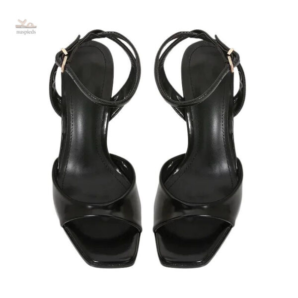 Sandales à talon pour occasions spéciales