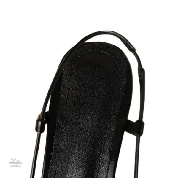 Sandales à talon pour femme, style élégant et contemporain