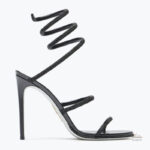Modèle de sandales à talons avec sangle tendance
