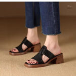 Sandales vintage à talons pour un style élégant