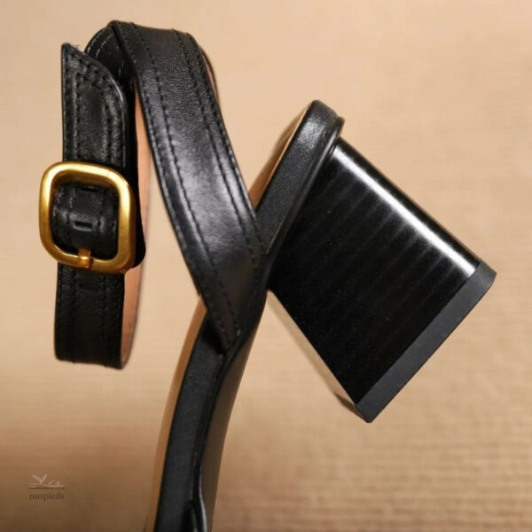 Sandales en cuir à talons pour un look moderne