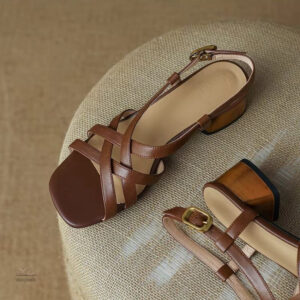 Sandales cuir à talons larges, style chic pour l'été