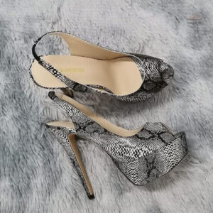 Talons hauts chic avec motif serpent pour soirée