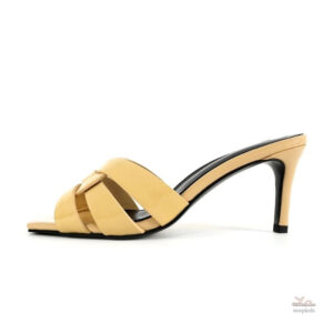 Sandales en cuir avec lanières tressées