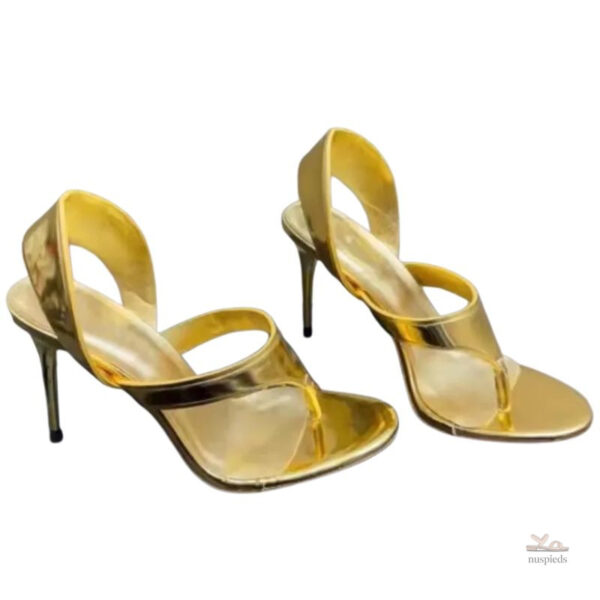 Design moderne de sandales à talons hauts en métal