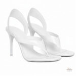 Talons hauts métallisés, parfaits pour une soirée chic