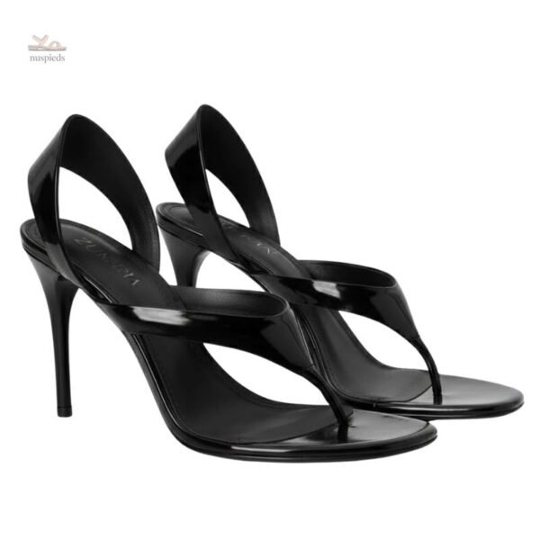 Sandales brillantes à talons pour un look tendance