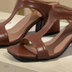 Sandales à talons, style moderne et chic en cuir