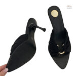 Modèle chic de sandales à talons hauts