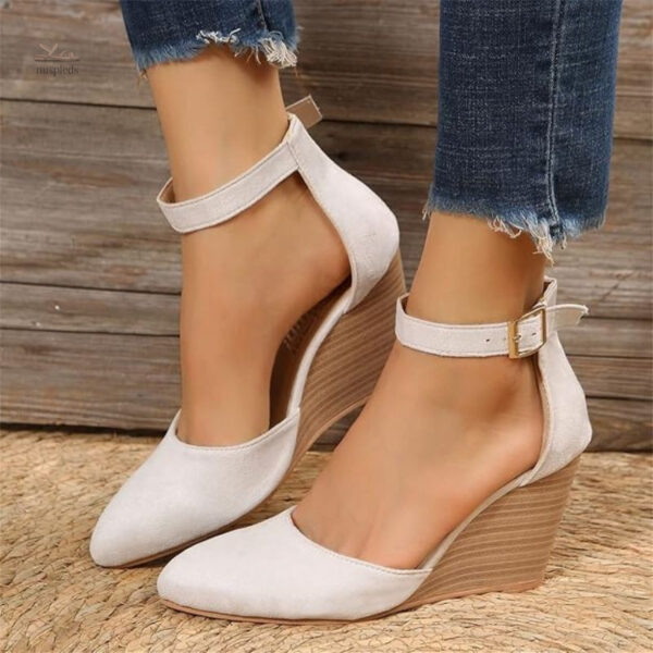 Sandales à talons compensés avec bride à la cheville