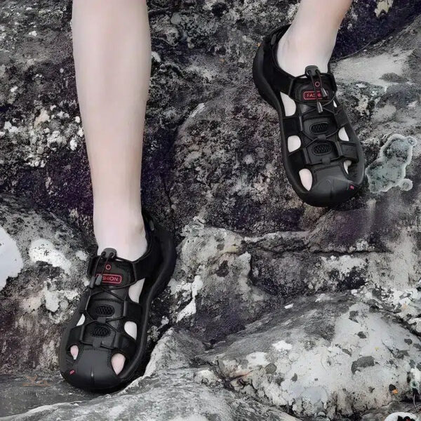 Sandales de marche stylées en cuir